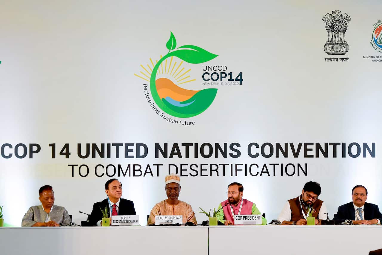 Ibrahim Thiaw (3L), executive secretary of the United Nations Convention to Combat Desertification (UNCCD) and Prakash Javadekar (3R), Indian minister of Environment, Forest and Climate Change attends a press conference during the 14th meeting of the Conf