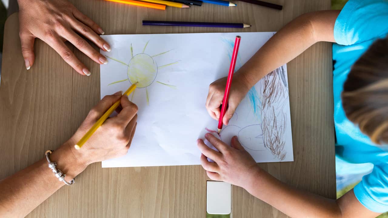 Children mental health art therapy 