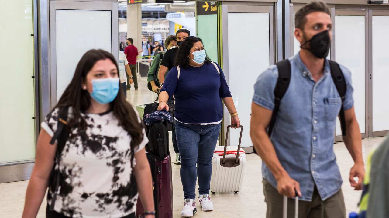 international students border reopens