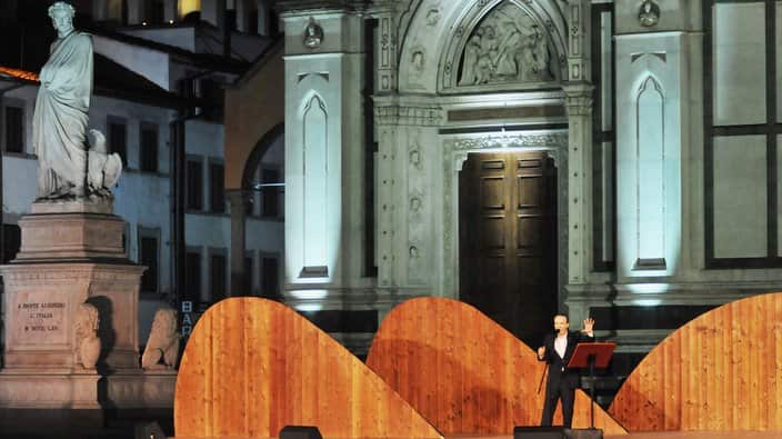 Roberto Benigni Recites Dante's Divine Comedy
