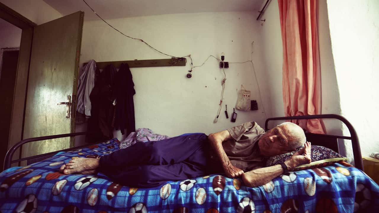 elder abuse, old person, depression