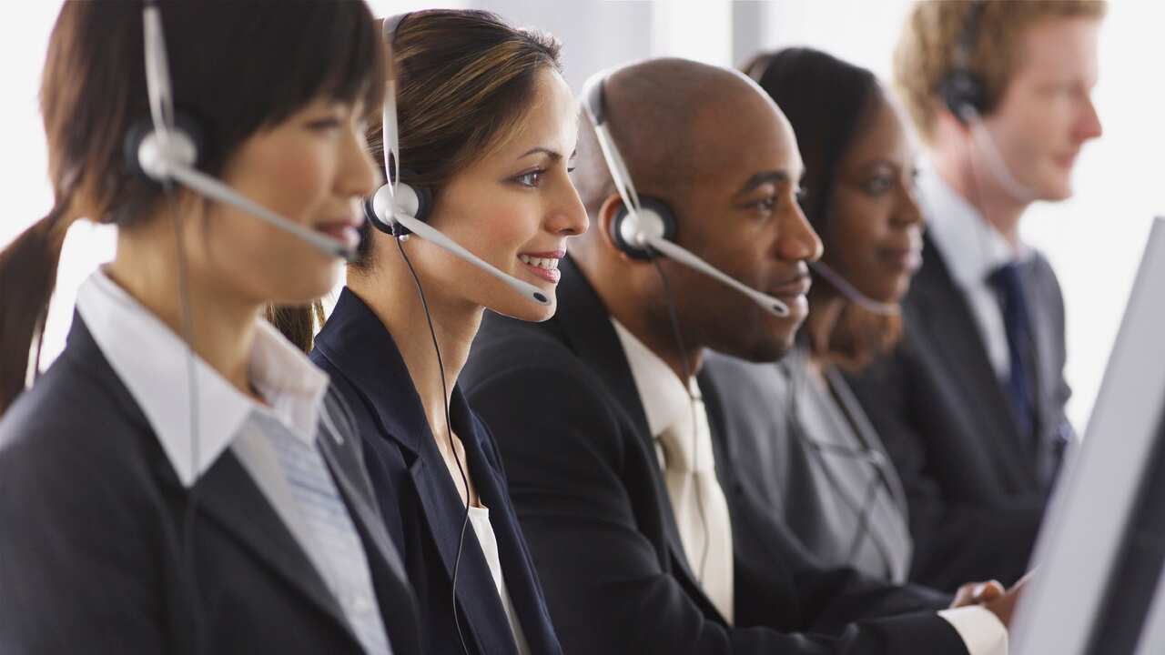 call centre, interpreting services, help for migrants