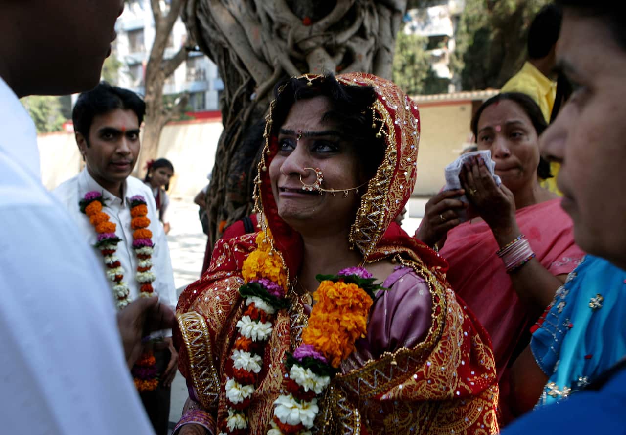 Shamit Agarwal, visits Goregaon police station to complain against her groom for demanding dowry of Rs five lakhs,  November 2009.