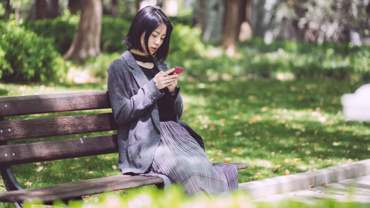 Many Chinese students in Australia have to change their studies and life plans because of the change of immigration policy