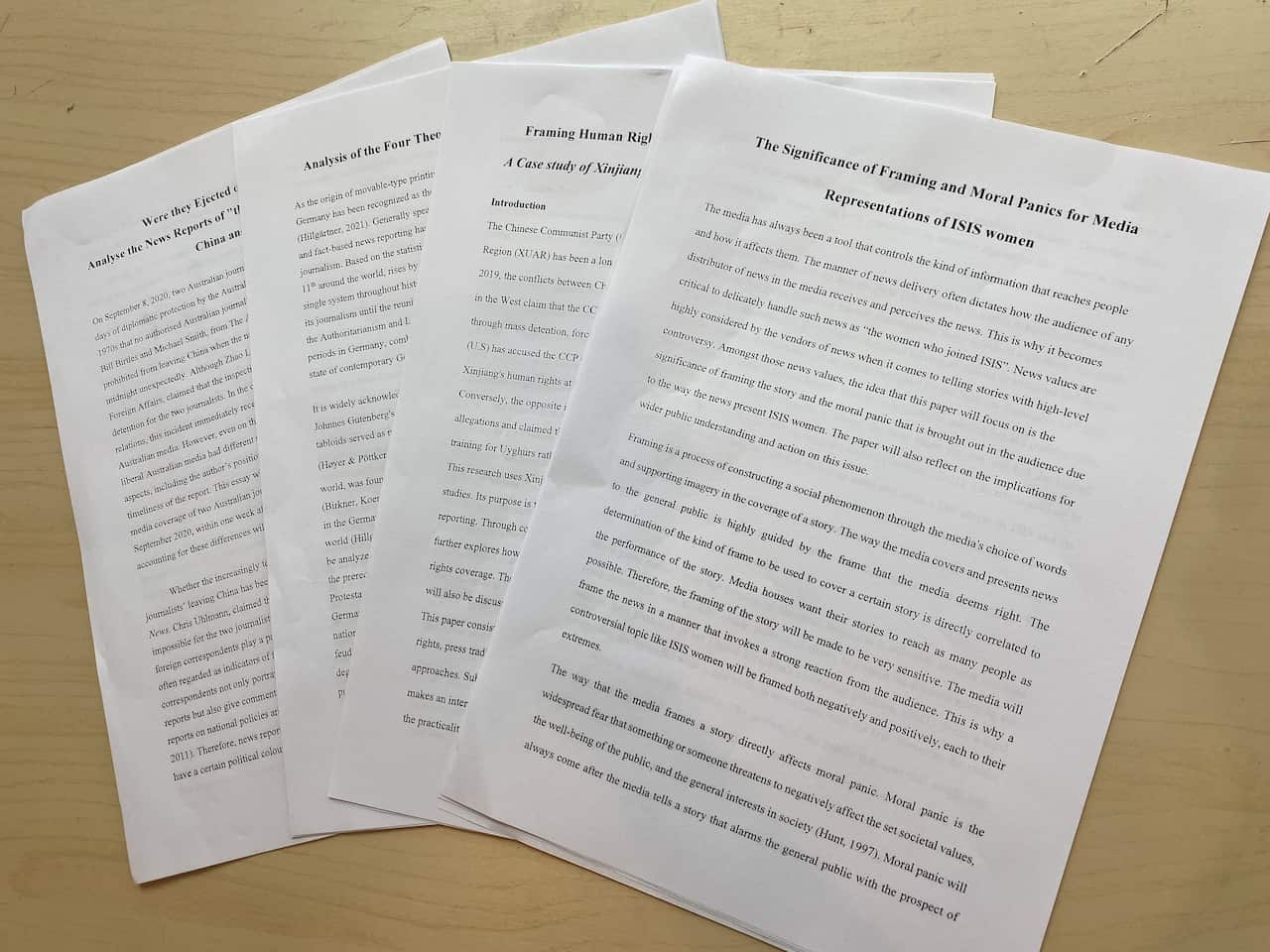 SBS Chinese asked university tutors to spot the ghostwritten essay.