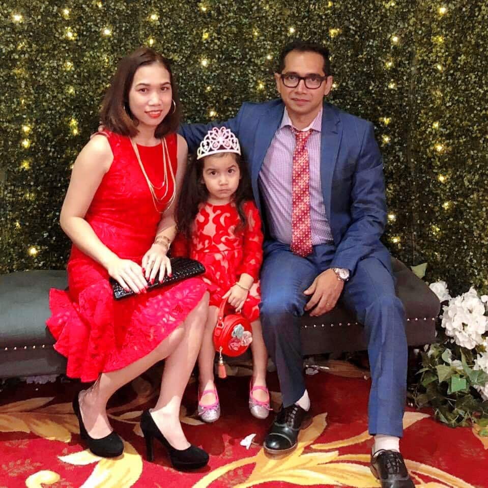 gia đình chị Helen