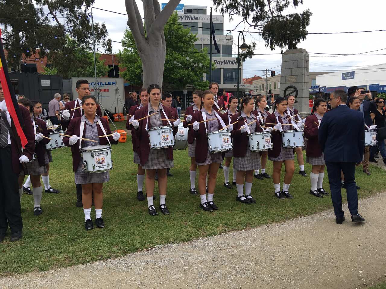 Oakleigh Glendi.