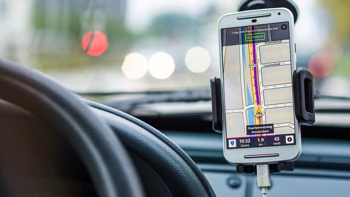Legal phone cradle for GPS