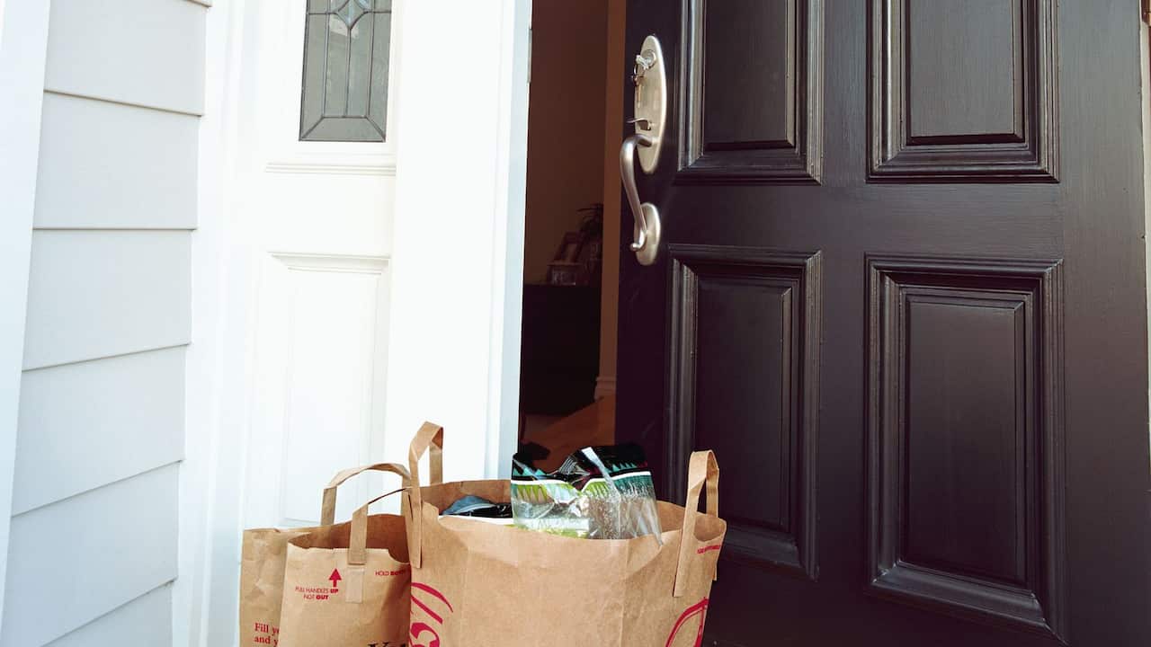 groceries at door step