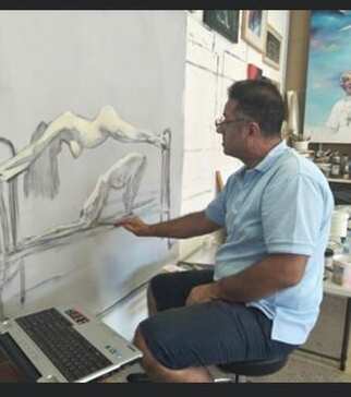 Haider Al Abadi while painting