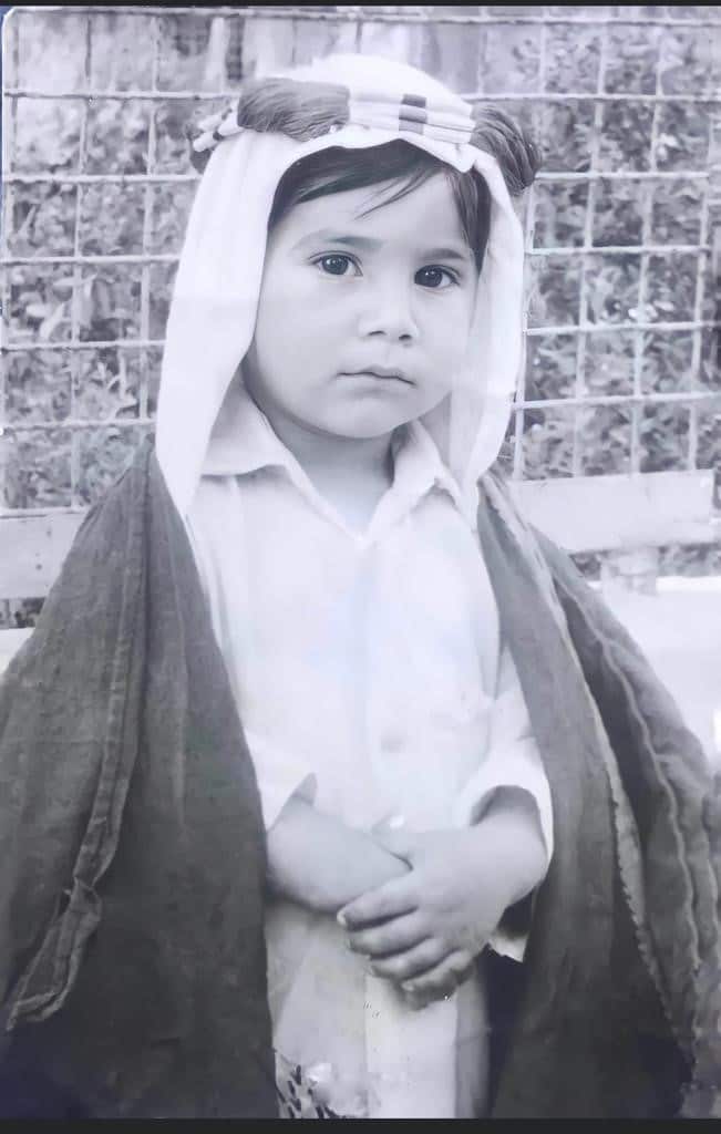 الناشط أحمد الشمري طفلاً صغيراً في العراق