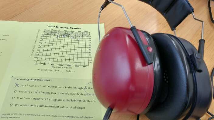 Nach einem Hörtest bekommt man sein Hörvermögen detailliert aufgeschlüsselt.
