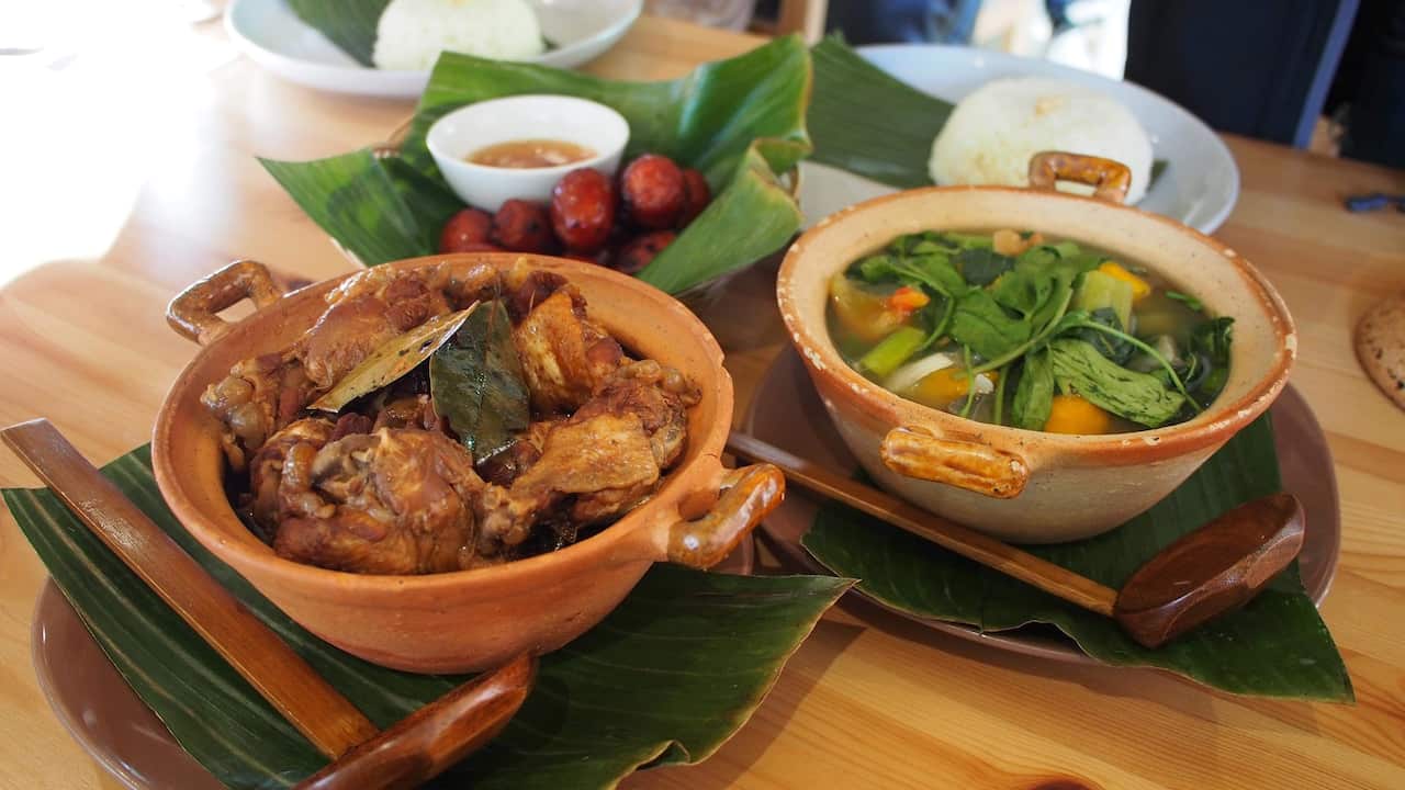Chicken Humba at iba pang putahe sa Sydney Cebu Lechon