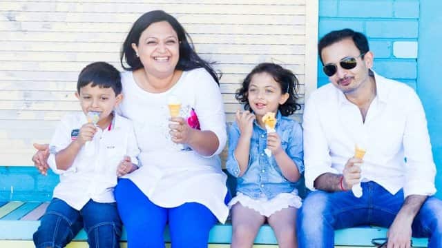 Anindita Banerjee – Connecting with her Roots through Traditional Art!