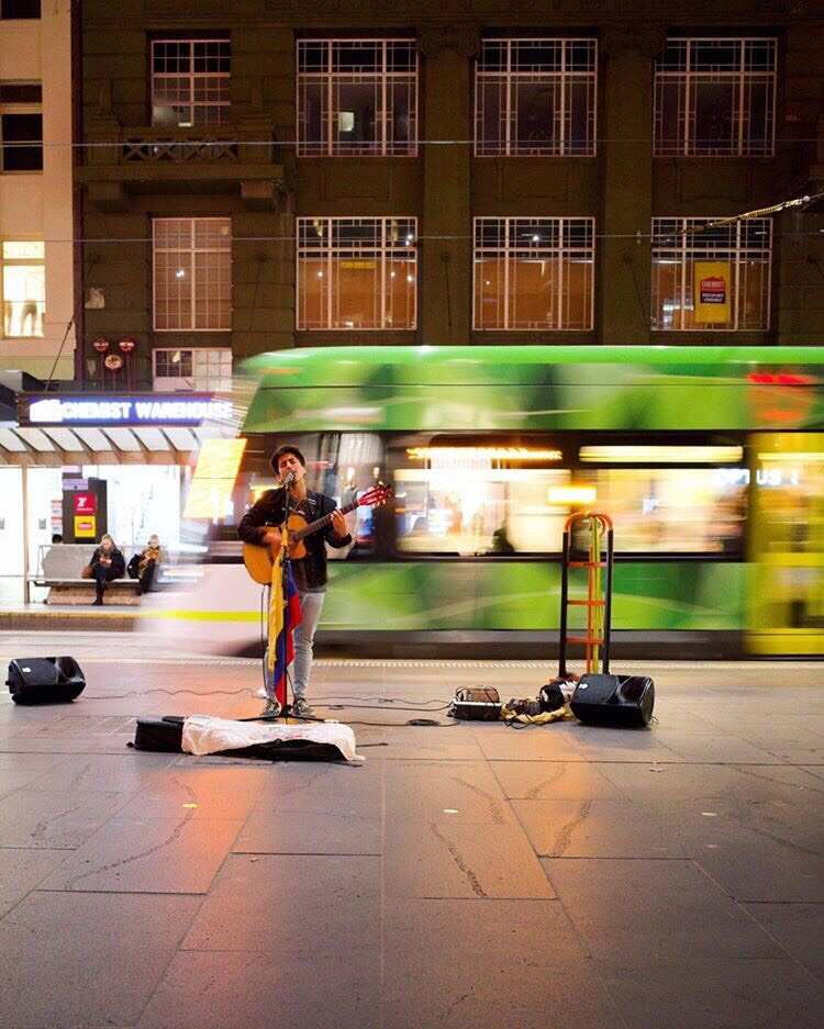 Sebastián en Bourke Street, Melbourne.