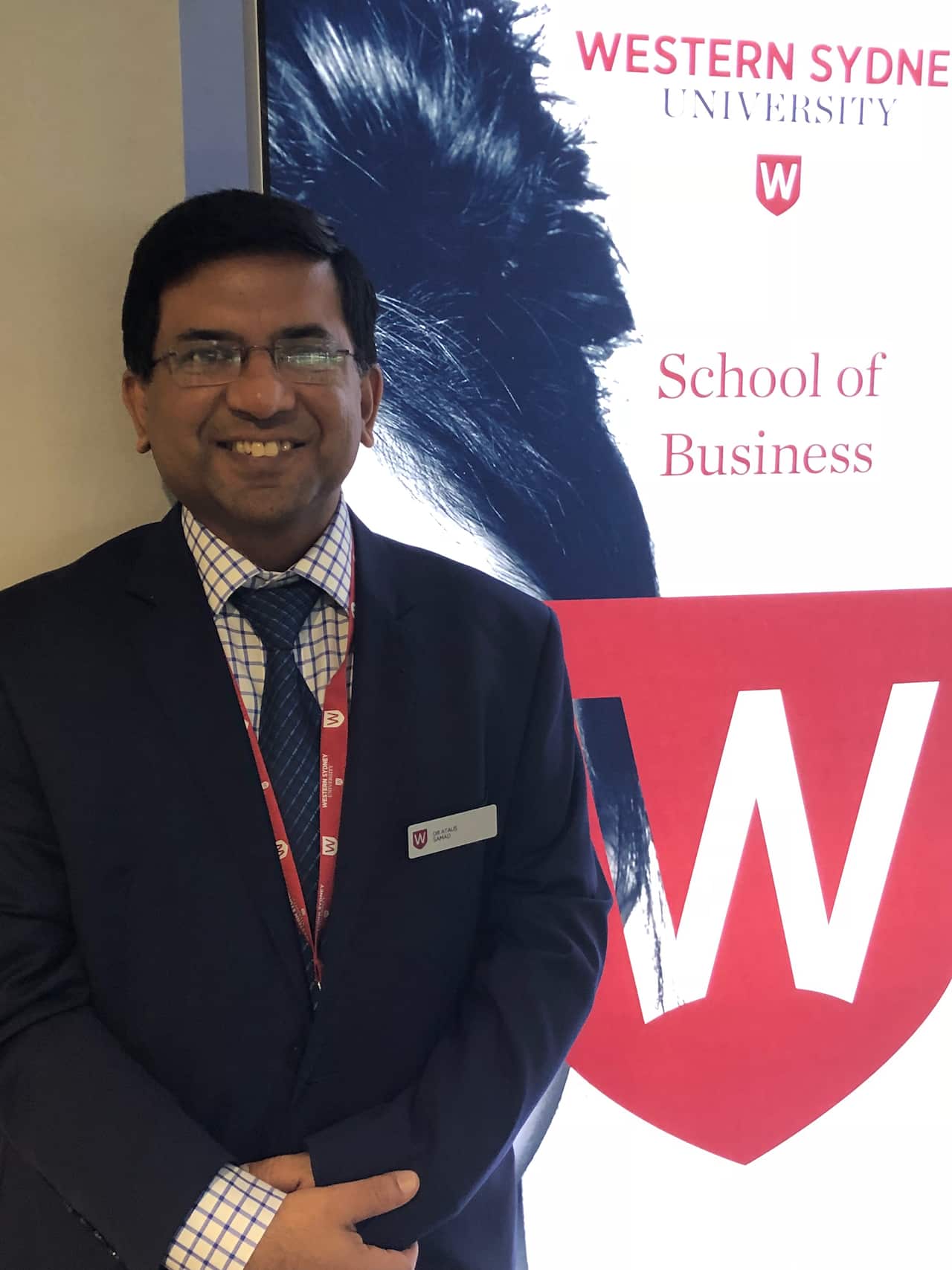 ওয়েস্টার্ন সিডনি ইউনিভার্সিটির হিউম্যান রিসোর্স অ্যান্ড ম্যানেজমেন্টের লেকচারার ড. আতাউস সামাদ বলেন, সিভির ক্ষেত্রে আমরা অনেকটা উদাসীন।