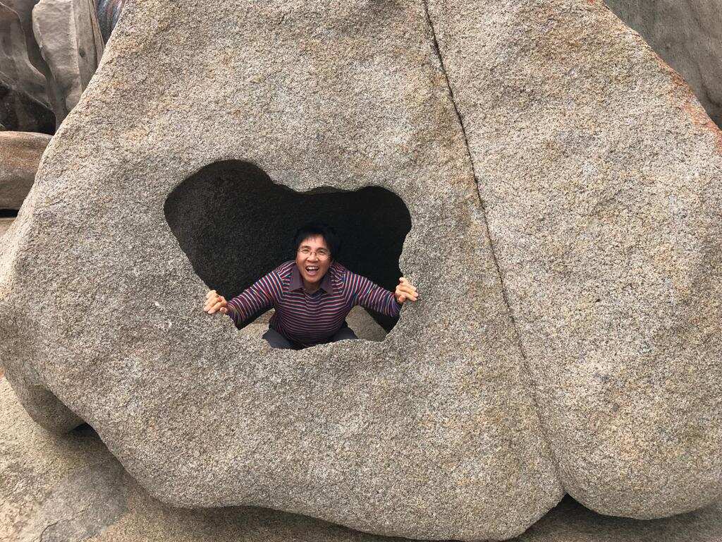 Wong Ching Han enjoys hiking with hiking group memebers.