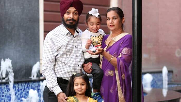 Australians travelling home