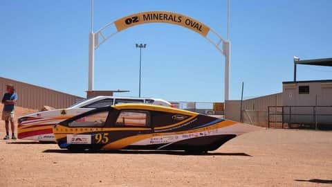 APOLLO VIII overtaking Lodz Solar Team