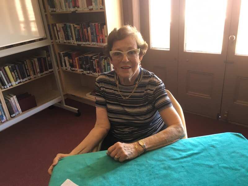 Evelyn Field heute in ihrem Zuhause in Sydney