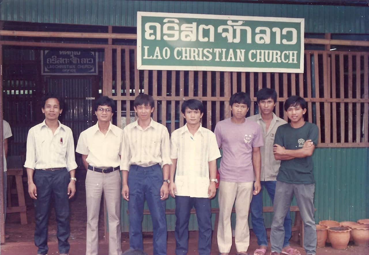 โบสถ์คริสตจักรในค่ายผู้อพยพบ้านนาโพธิ์