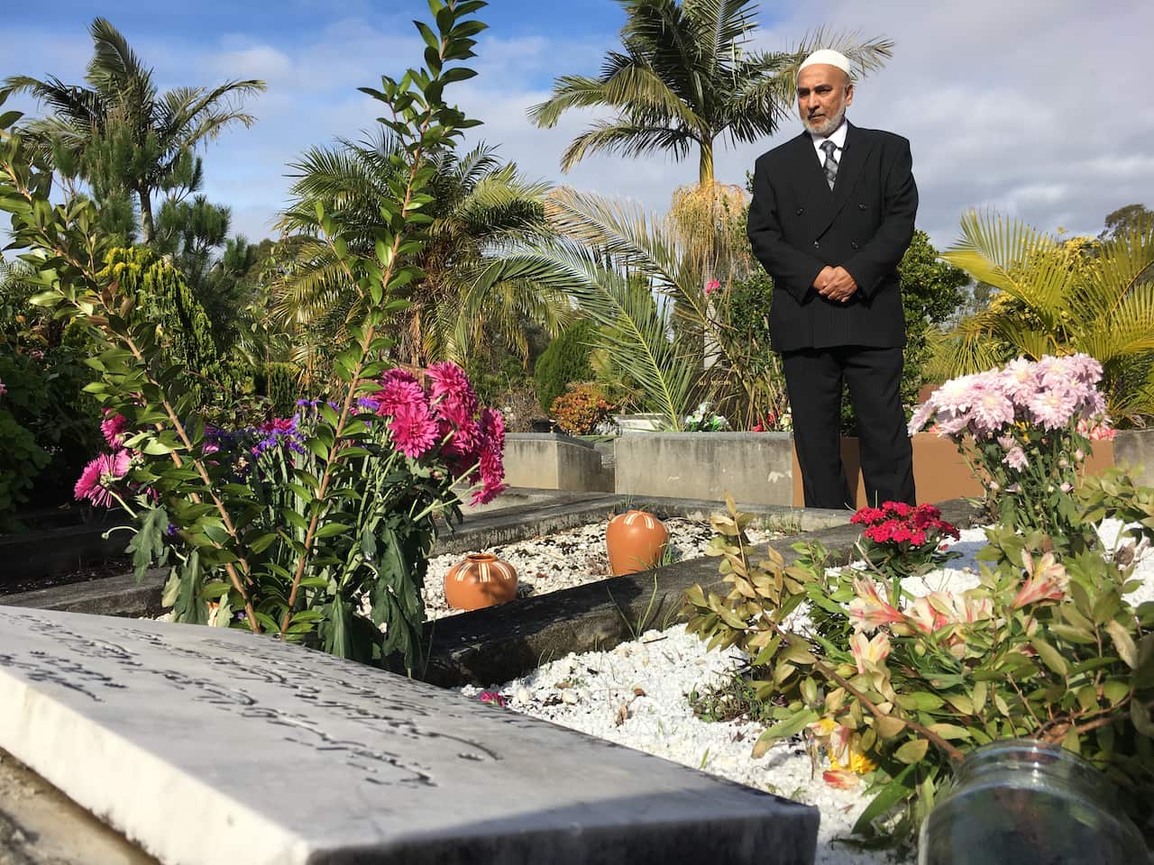 Catholics offer burial spaces to Muslims