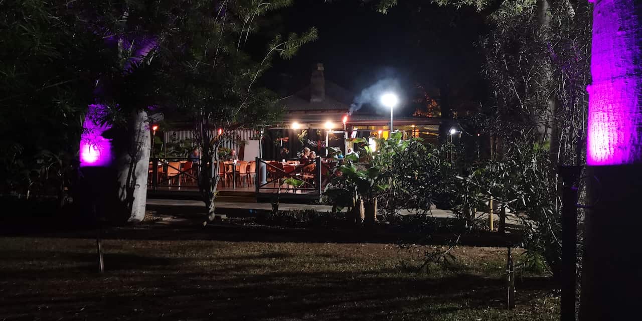 Das Fitzroy Crossing Inn in dem Lena arbeitet