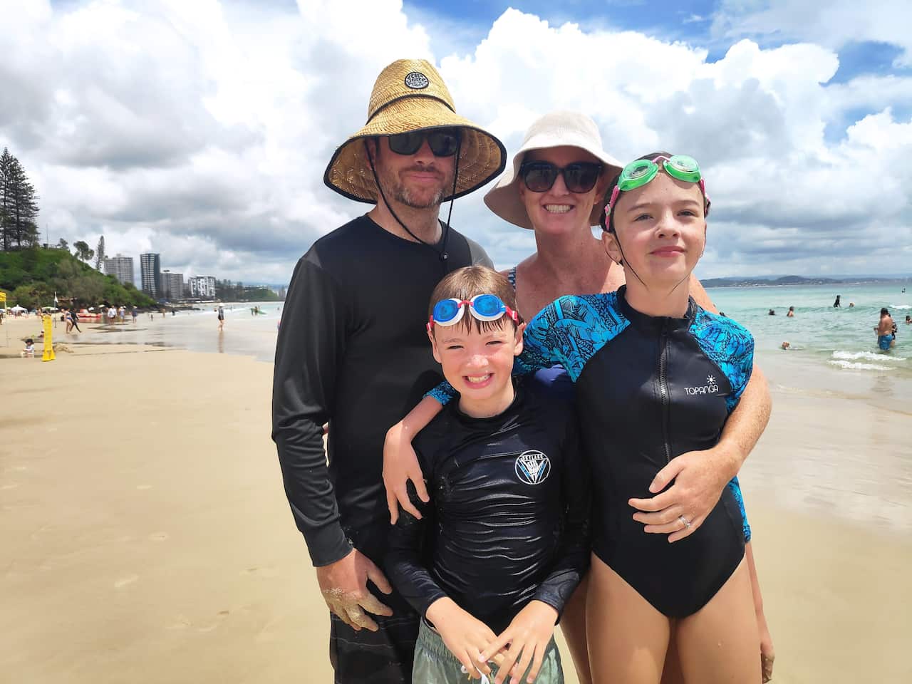 Daniel Alexander with wife Kristy and children Chloe and Leo