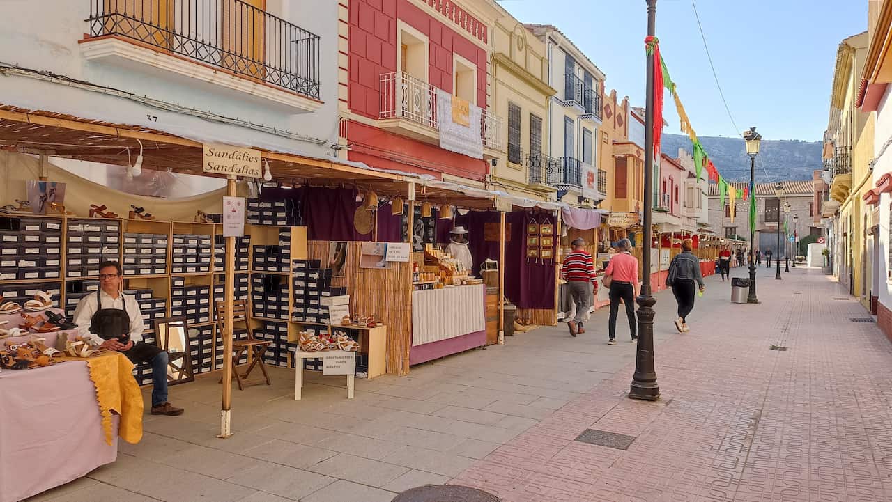 Svetlana and Igor moved to Spain after Russia invaded Ukraine