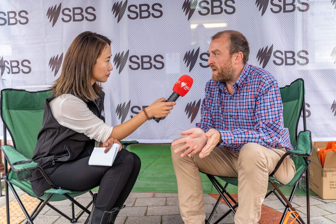 工党候选人Simon Davis