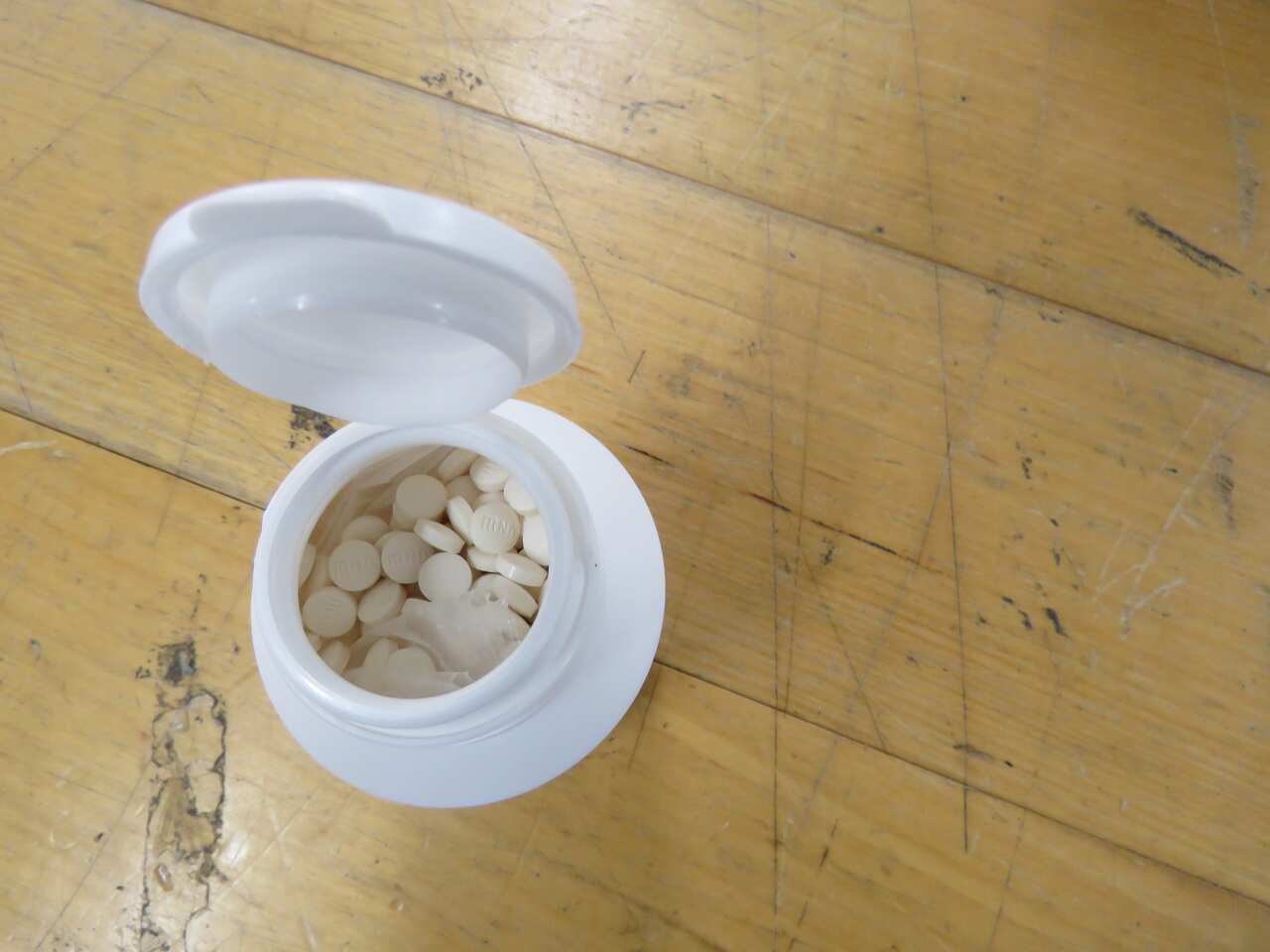 Australian Border Force (ABF) investigators have arrested a 34-year-old Chinese national after they intercepted 13 individual shipments of ephedrine destined for various addresses across Sydney.