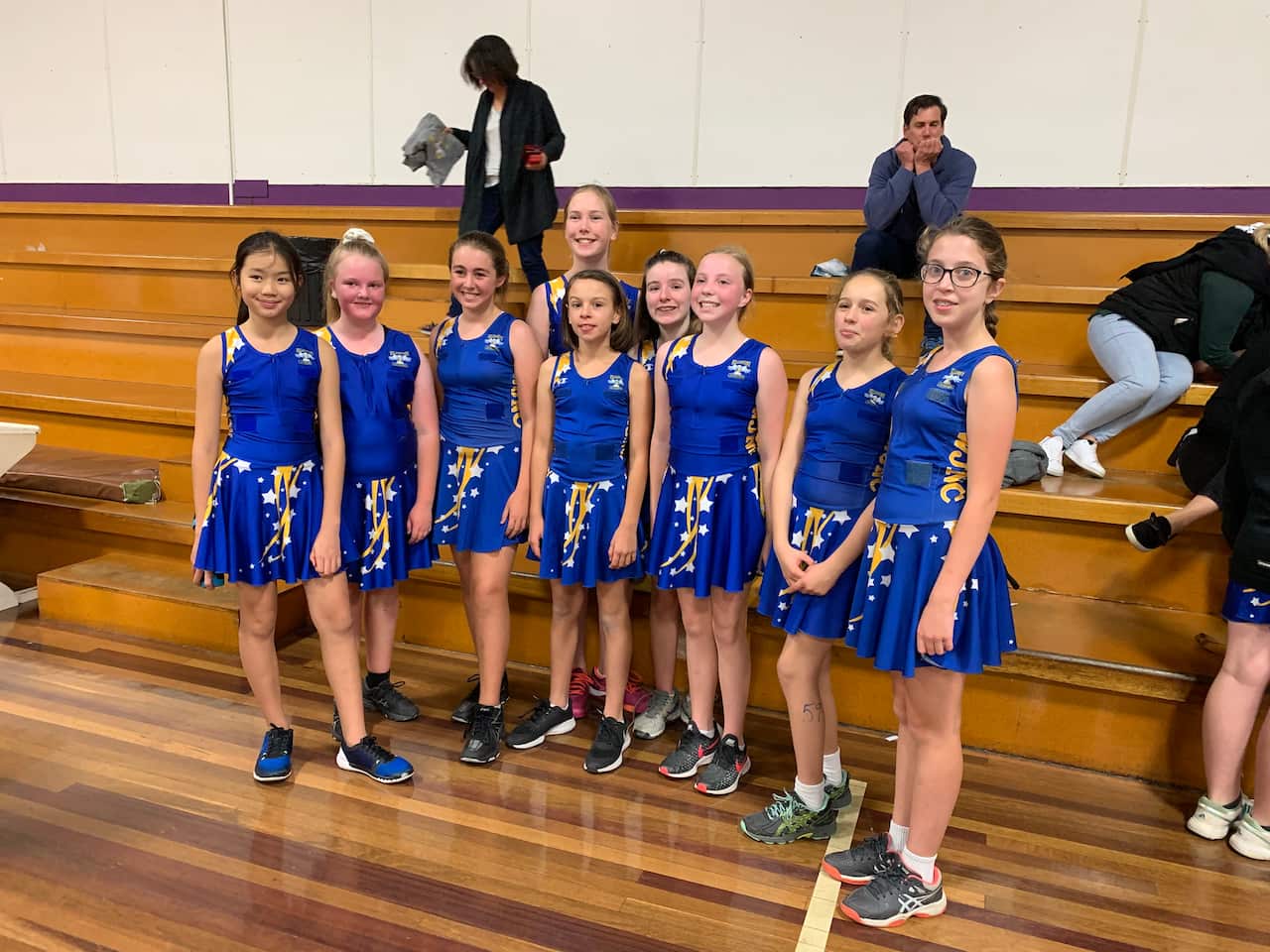 Một lớp học netball tại Úc.Chị Khánh Trần khuyến khích các bậc phụ huynh nếu còn do dự không biết có nên cho con học một bộ môn nào mới, hãy tham gia các lớp học thử.