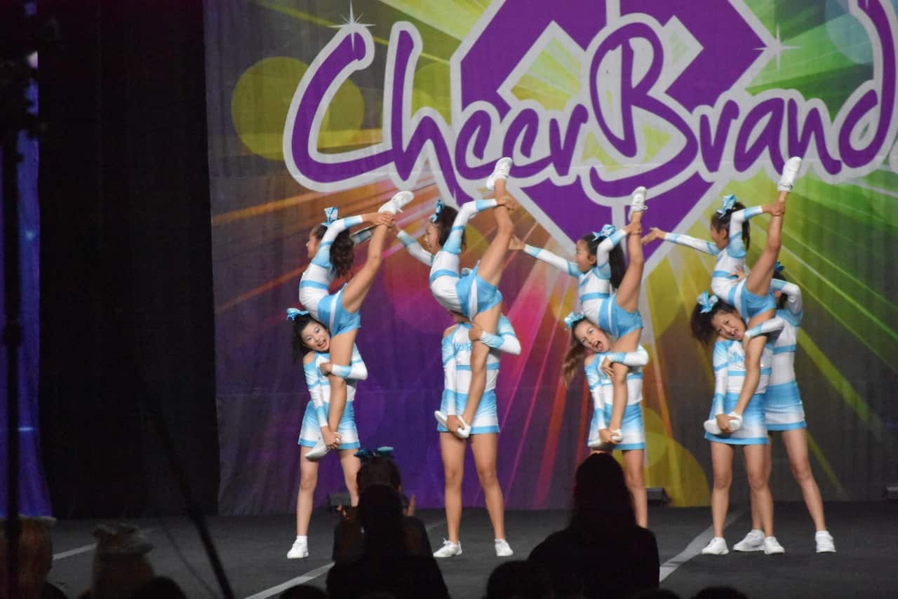 Sydney cheerleading Springs Japanese kids