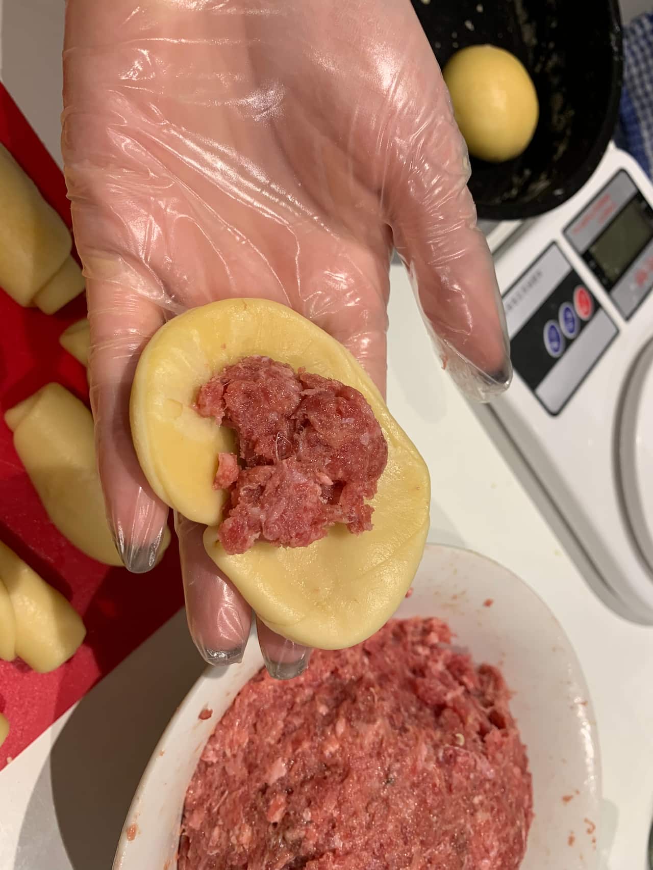 meat-filled mooncake