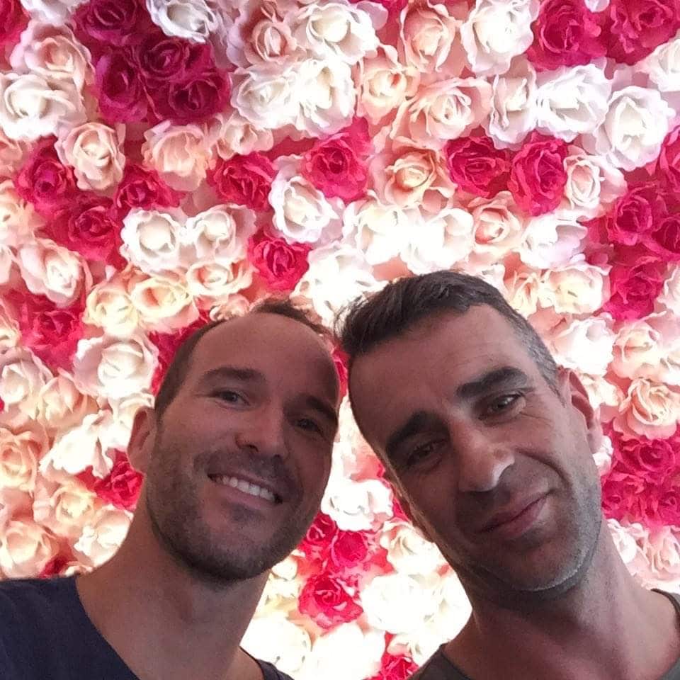 John Fisher, à esquerda, Nuno Pires, à direita, num dos Mardi Gras em que participaram