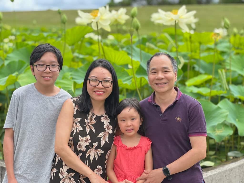 Gia đình của anh Giang Đoàn đang sống tại Sydney (con trai lớn 13 tuổi và con gái nhỏ 5 tuổi)