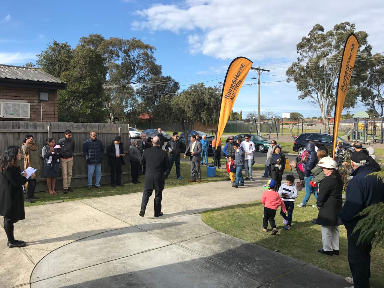 Auction - Raine and Horne Springvale