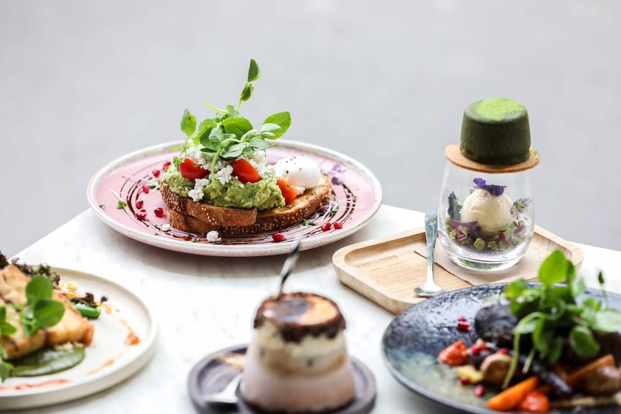 Jia在Carlton经营一间以花艺为主题的咖啡馆