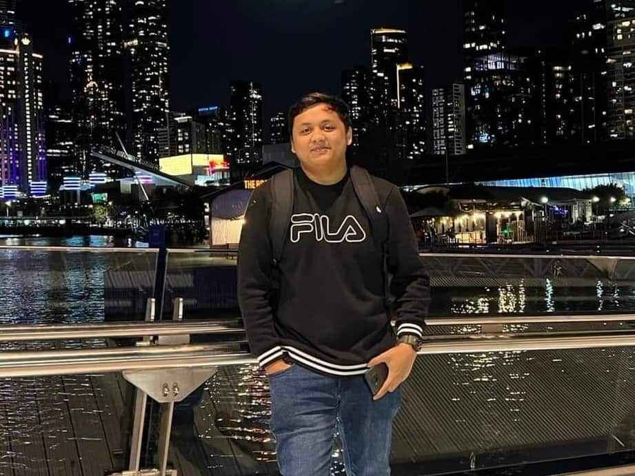 International Student from Melbourne Joshua Sagrilato