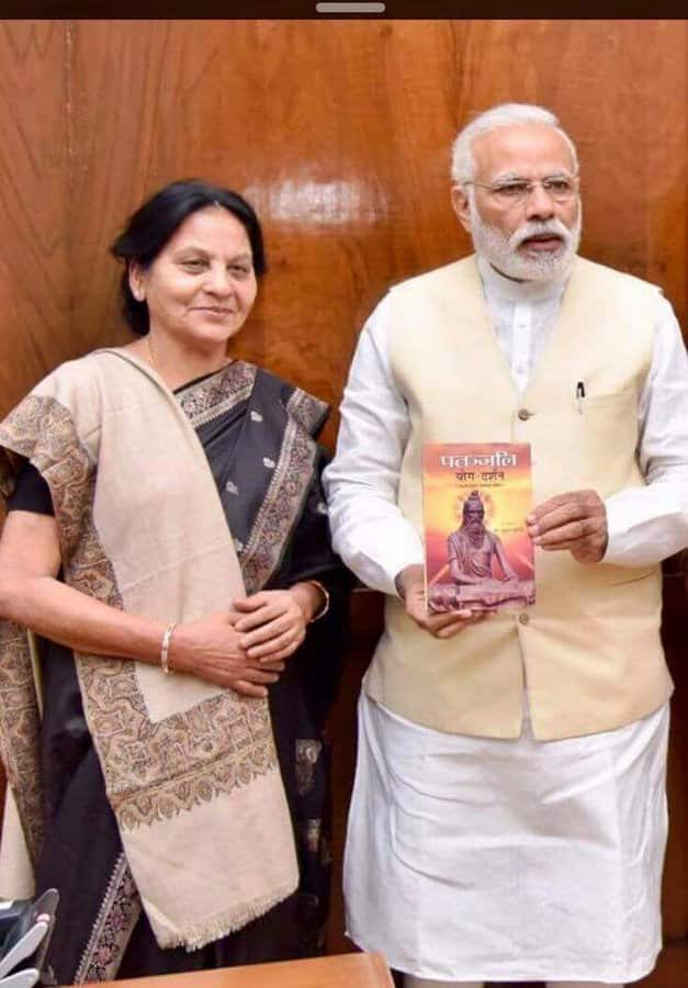 Dr. Mridul Kirti with Prime Minister Mr. Narendra Modi