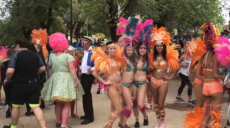 往年的蒙巴節盛況