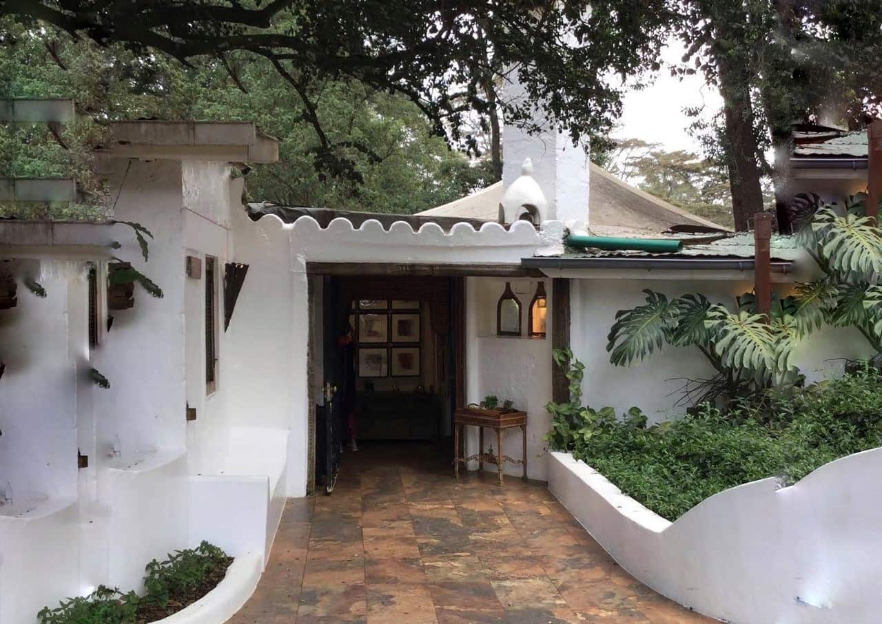 Restaurant in Nairobi supplied by Toshiyuki Ishiwata