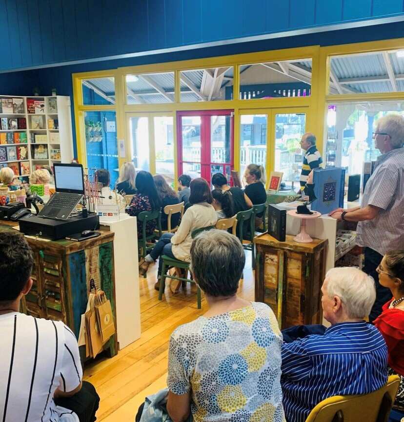 کتاب فروشی ایوان