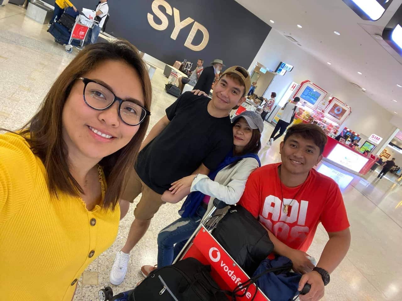 John's mum arrives in Australia