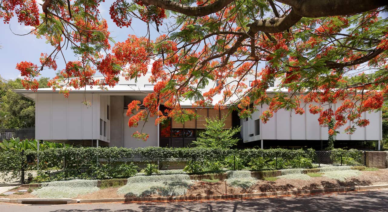 Three House, John Ellway