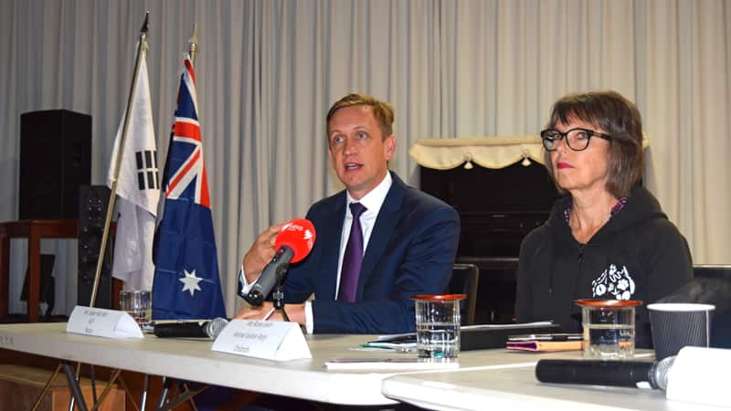 Labor MP Julian Hill(L) and Rosemary Lavin from Animal Justice Party