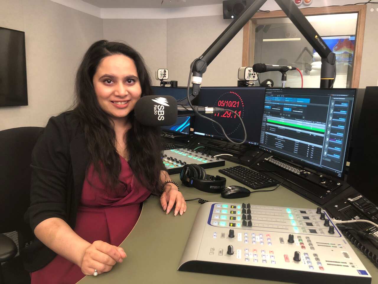 Kanjshree Pathak, a producer with SBS Gujarati, in an SBS Melbourne studio.