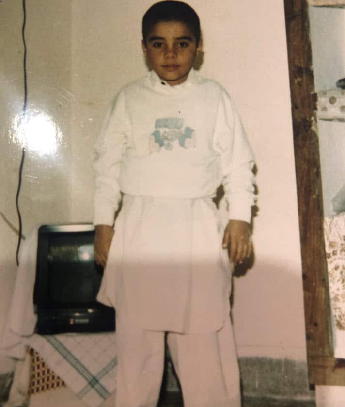 Kaz Eskerie frist day walking 