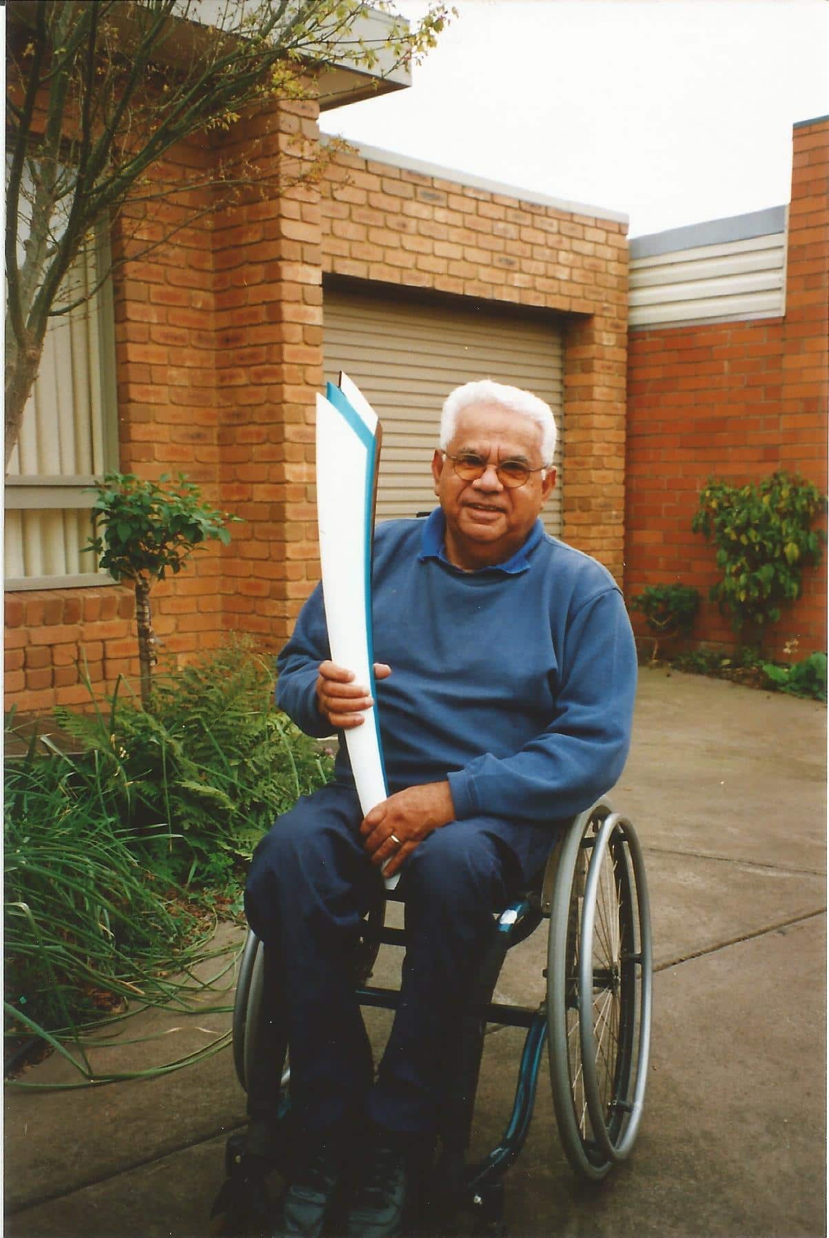 Kevin Coombs-Paralympic Torch (002)