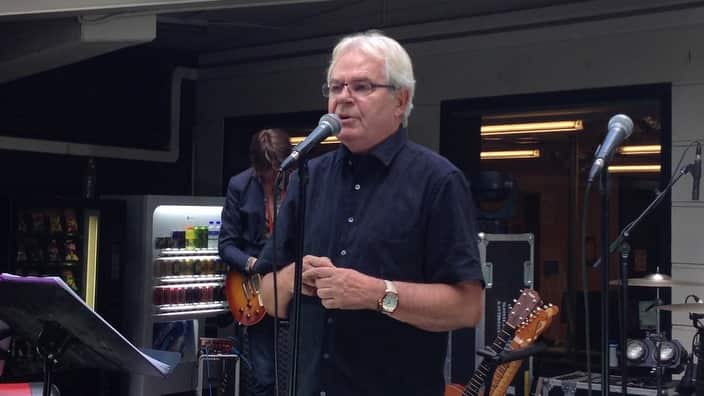 Les Murray, rock'n'roll singer